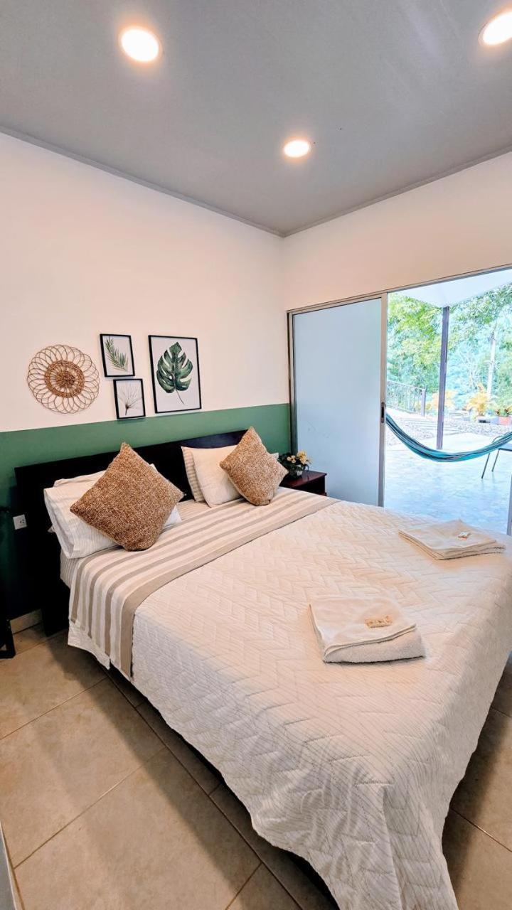 Holiday home Acogedora En Con Piscina Privada Villeta